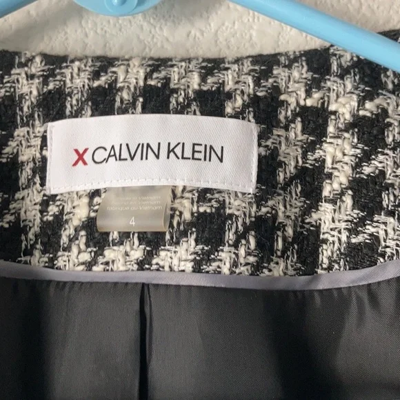 Never worn Calvin Klein jacket - Picture 4 of 4